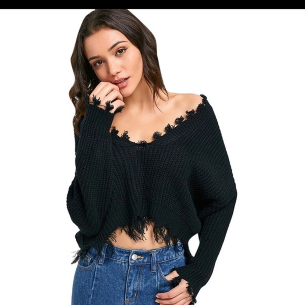 ✨ Zaful oversized Cropped Sweater✨
